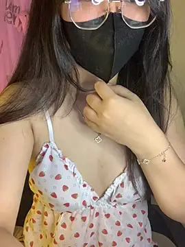 Snapshot of Sofiababy22 chatting on June 17, 3:35 pm Sofiababy22 online show from June 17, 3:35 pm