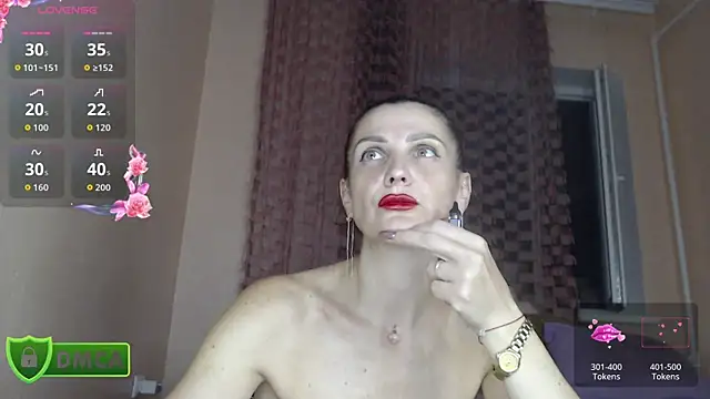 LindaXSteve online show from August 3, 9:51 pm
