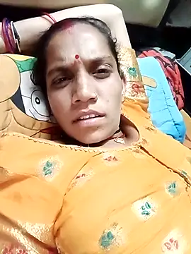 Karishma singh online show from March 11, 3:18 pm