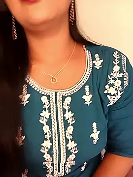 Deshi bhabhi143 online show from May 2, 5:45 am