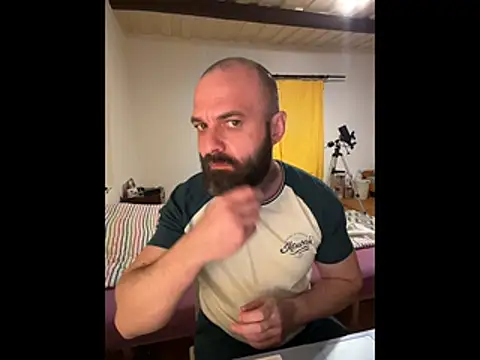 Snapshot of DamonSalvatore2 chatting on March 6, 7:32 pm DamonSalvatore2 online show from March 6, 7:32 pm