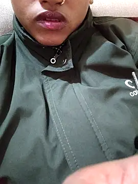 Snapshot of pujas43 chatting on December 21, 4:14 pm pujas43 online show from December 21, 4:14 pm