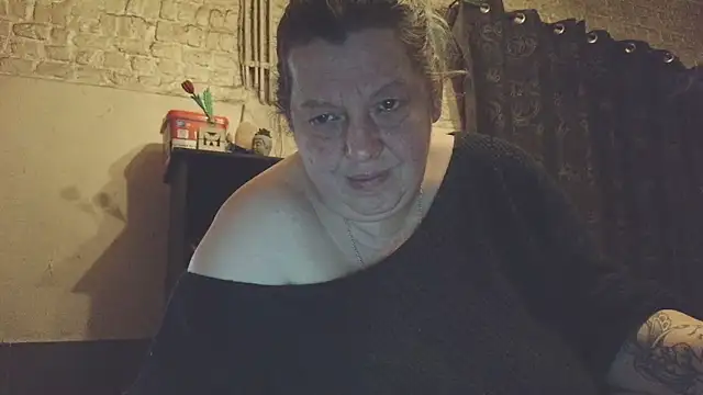 tigresse3 online show from May 15, 11:34 pm
