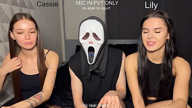 girls secrets online show from February 16, 11:06 am