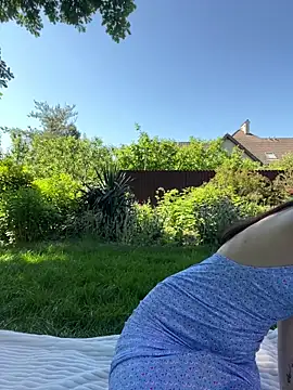 LuxBrunette  online show from June 5, 6:20 am