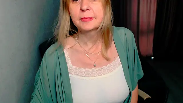 MiLenaMilf online show from May 16, 7:05 am