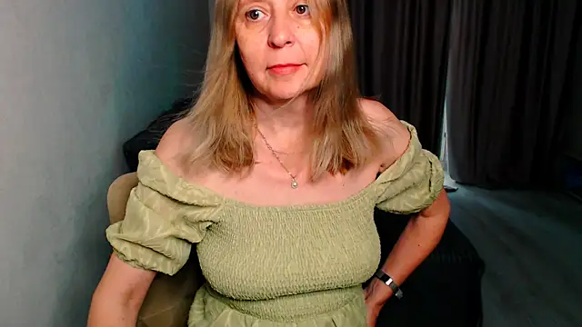 MiLenaMilf online show from May 31, 7:48 am
