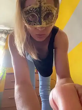 SexyMamiVee online show from May 9, 2:11 pm
