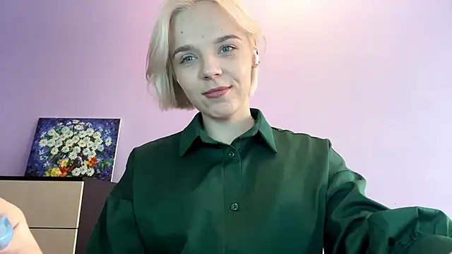 Snapshot of Scarlet_cat chatting on December 22, 5:59 am Scarlet cat online show from December 22, 5:59 am