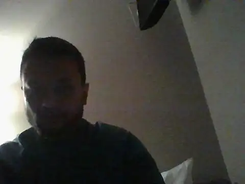 Snapshot of Mryoungstud chatting on December 21, 8:05 pm Mryoungstud online show from December 21, 8:05 pm