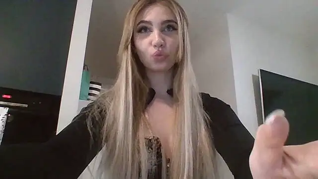 TeenLily online show from February 25, 7:56 pm