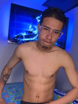 Latin Paisa Boy online show from March 8, 3:49 pm