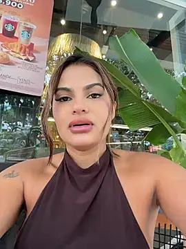 Snapshot of Irina_Velvett chatting on July 18, 6:12 pm Irina Velvett online show from July 18, 6:12 pm