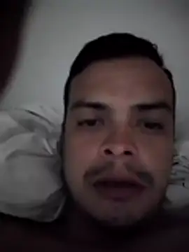 Snapshot of soytorres92 chatting on March 19, 7:23 am soytorres92 online show from March 19, 7:23 am