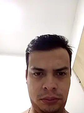 soytorres92 online show from July 9, 5:33 am