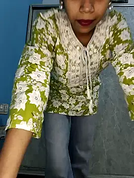 Hottest Radhika   online show from March 15, 5:19 pm