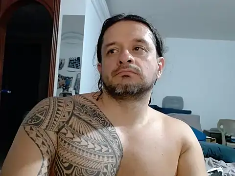 gonzzohunterr online show from June 5, 4:52 am