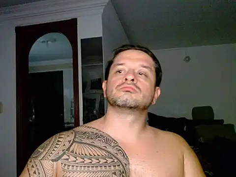 gonzzohunterr online show from July 30, 4:33 am