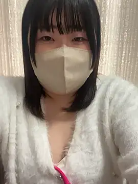 Snapshot of Mikami_00122 chatting on February 9, 5:11 am Mikami 00122 online show from February 9, 5:11 am