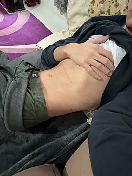 Snapshot of usr172727 chatting on December 22, 9:06 am usr172727 online show from December 22, 9:06 am