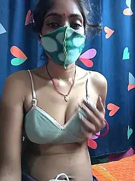 Snapshot of Naughty_Seema chatting on June 21, 7:38 pm Naughty Seema online show from June 21, 7:38 pm