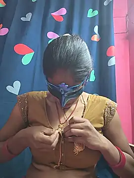 Snapshot of Naughty_Seema chatting on June 30, 7:31 am Naughty Seema online show from June 30, 7:31 am