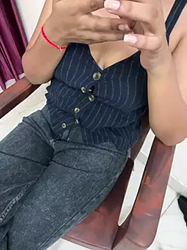 Snapshot of geetanjali_singh chatting on June 23, 4:05 pm geetanjali singh online show from June 23, 4:05 pm