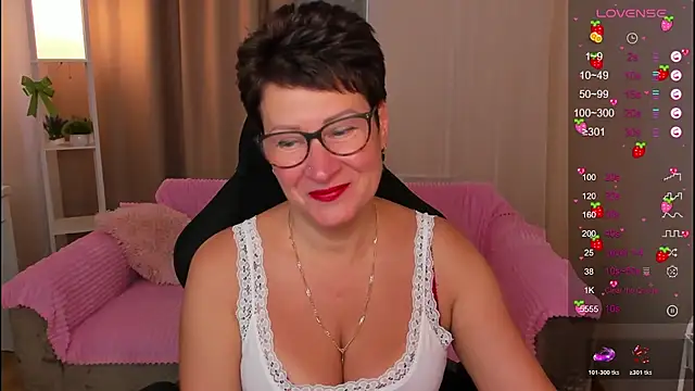 JennyMons online show from July 9, 7:45 am