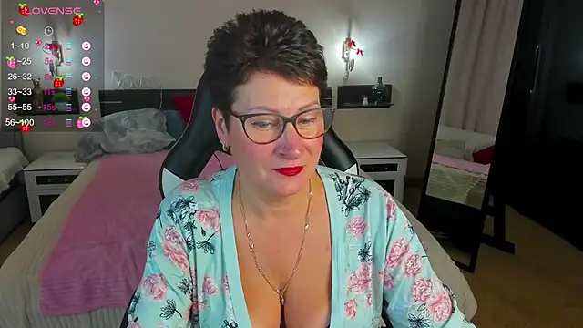 JennyMons online show from July 12, 7:54 am