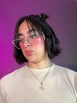 Snapshot of luna_gv chatting on January 19, 10:19 am luna gv online show from January 19, 10:19 am