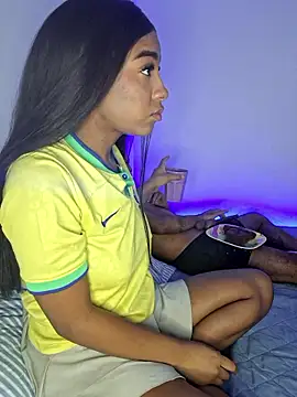  keylafisher  online show from January 13, 5:02 am