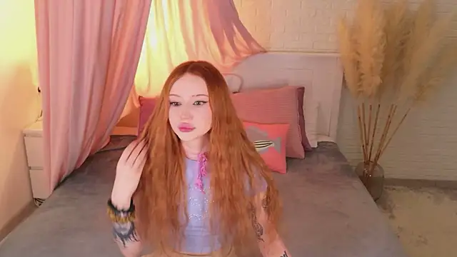 Zoe  Page online show from February 26, 1:54 pm