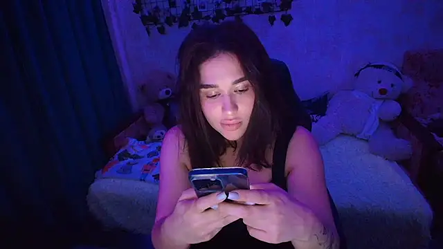 AlisiaRose online show from January 11, 2:49 am