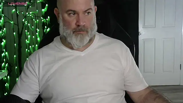 Snapshot of XJJ77x chatting on February 20, 1:35 am XJJ77x online show from February 20, 1:35 am