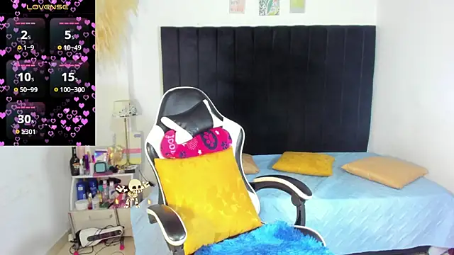 karen adamss online show from March 12, 3:23 am