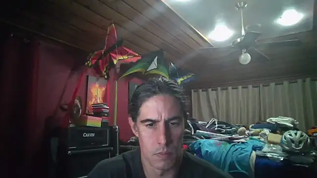 Snapshot of koolchillfun696969 chatting on December 23, 4:21 am koolchillfun696969 online show from December 23, 4:21 am