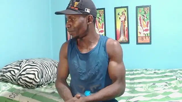 miltonjjakee online show from January 10, 10:58 pm