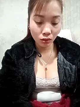 yeutinh00 online show from March 11, 3:51 pm