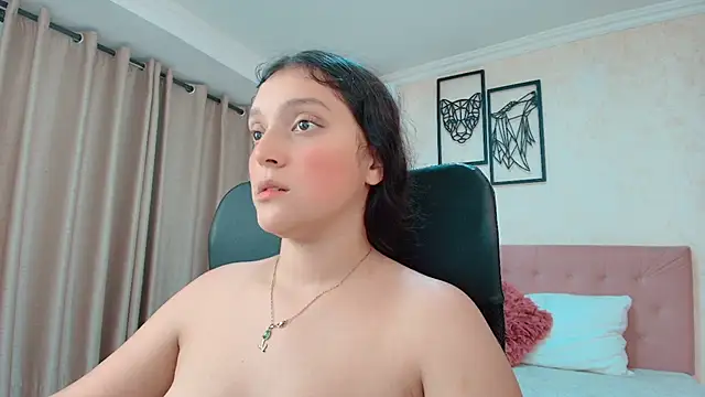 littlemolly walcott online show from May 27, 1:57 am