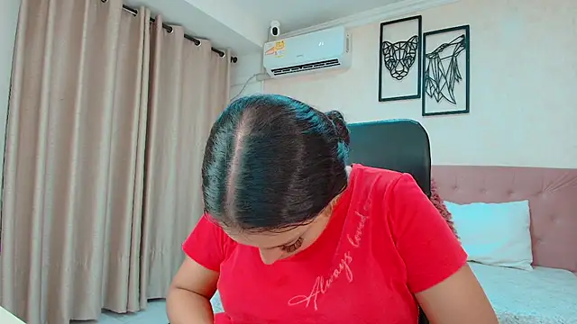 littlemolly walcott online show from July 22, 10:56 pm