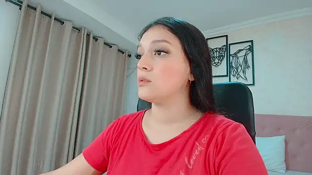 littlemolly walcott online show from July 29, 10:30 pm