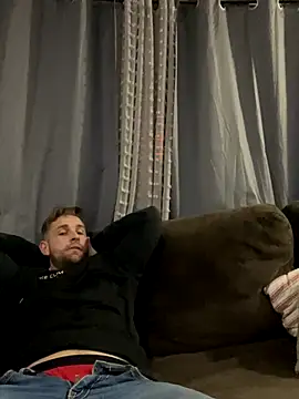 Snapshot of whiteknightt944 chatting on December 23, 6:33 am whiteknightt944 online show from December 23, 6:33 am