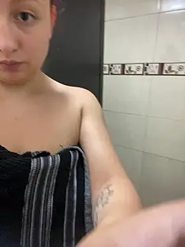 Scarlet auraa online show from March 4, 8:26 pm