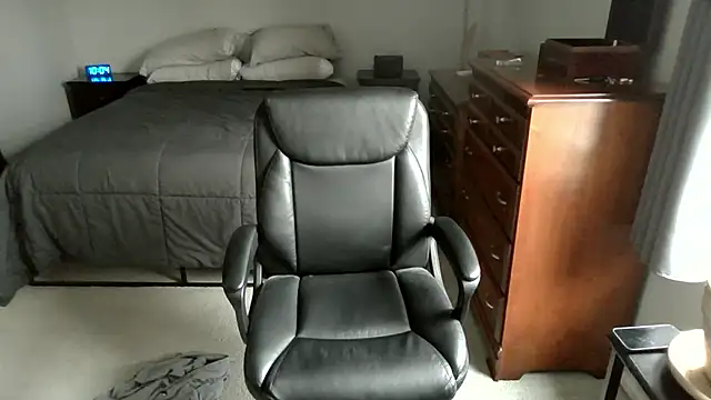 Snapshot of MatureSexy1700 chatting on January 7, 3:03 pm MatureSexy1700 online show from January 7, 3:03 pm