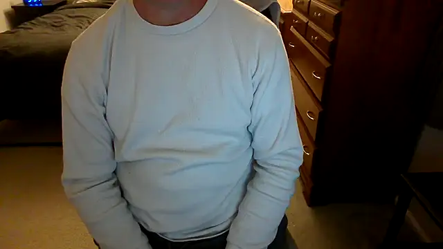 Snapshot of MatureSexy1700 chatting on February 7, 2:37 am MatureSexy1700 online show from February 7, 2:37 am