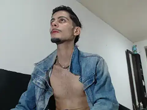 levconnor online show from March 11, 1:55 am