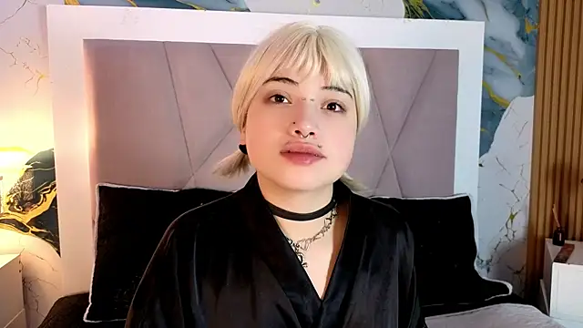 Sienna Desiree online show from June 21, 6:49 am