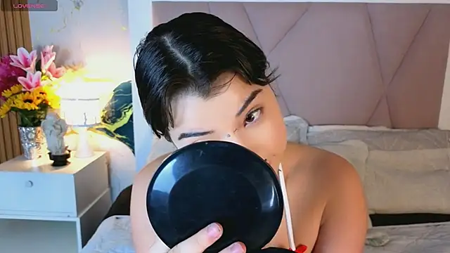 Sienna Desiree online show from July 28, 2:13 pm