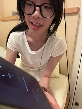 PetiteTight online show from June 12, 1:43 pm