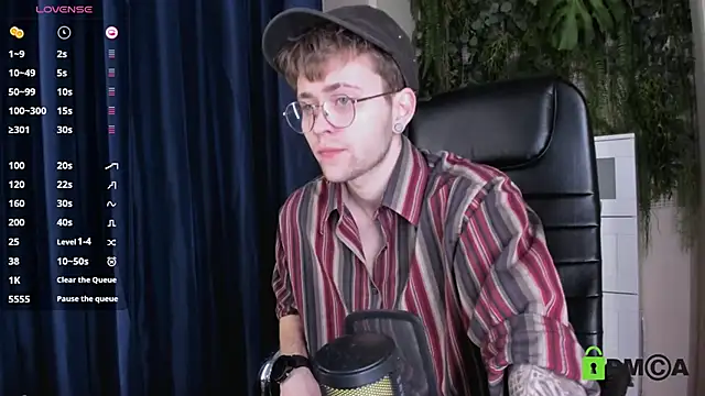 Tomas Norton online show from March 13, 3:18 pm